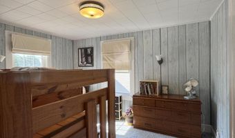 104 7th St, Bangor, ME 04401