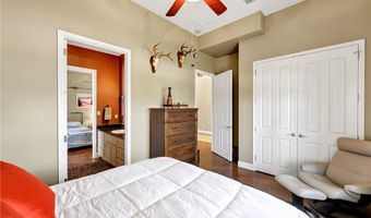 100 Dolphin Ct, Aransas Pass, TX 78336