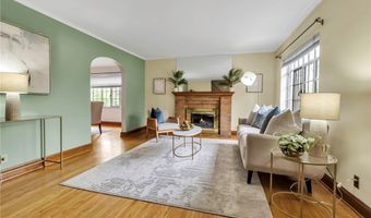 96 Amherstdale Rd, Amherst, NY 14226