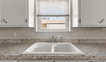 200 NE 5th St, Andrews, TX 79714