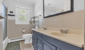 916 Beachwood Blvd, Beachwood, NJ 08722