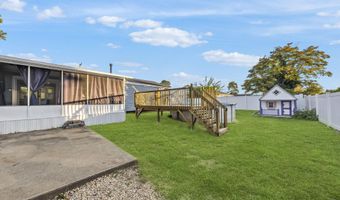 1228 Pacific Ave, Beachwood, NJ 08722