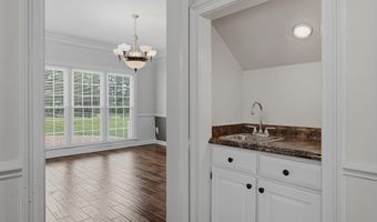 1007 River Pointe Dr, Albany, GA 31701