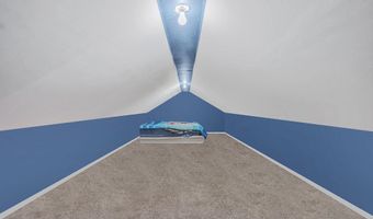 26 Smith St, Amityville, NY 11701
