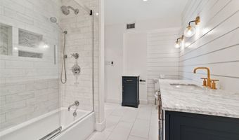 119 S 13th St, Airville, PA 15203