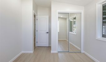 2330 Ahakapu St, Pearl City, HI 96782