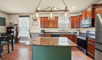 109 Dewfield Ln, Boiling Springs, SC 29316