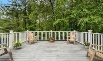 11 Farrwood Dr, Andover, MA 01810