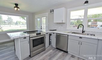 520 E Logan, Caldwell, ID 83605