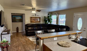 606 S Hubbard St, Alvord, TX 76225