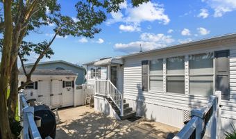 8522 N LONGBOAT Way, Berlin, MD 21811