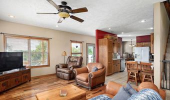 8404 Fossilsaurus Ln, Ash Grove, MO 65604