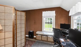30 S Westfield St, Agawam, MA 01030