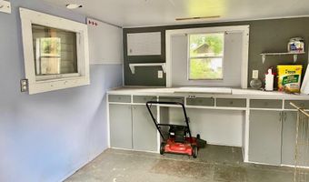 908 Phillip St, Auburn, IN 46706