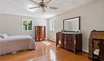 14 Dawn Ln, Coventry, RI 02816