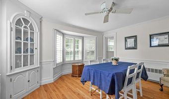 12 Terrace Dr, Bristol, RI 02809