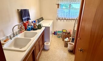 43 N Main, Amesville, OH 45711