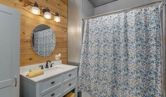 14260 Lawrence 1180, Aurora, MO 65605