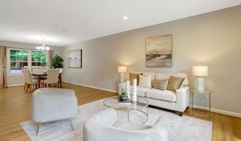 8302 NIGHTINGALE Ct, Annandale, VA 22003