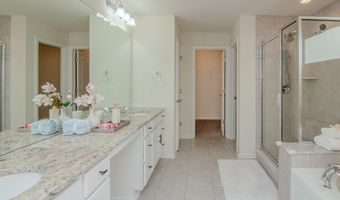 2888 Dillon Dr, Ann Arbor, MI 48105
