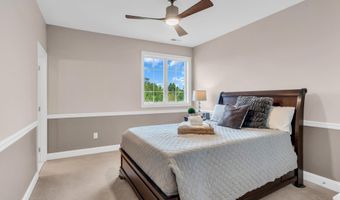 4 Ridgeview Way, Allentown, NJ 08501