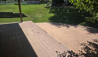 1905 Country Meadows Pl, Beatrice, NE 68310