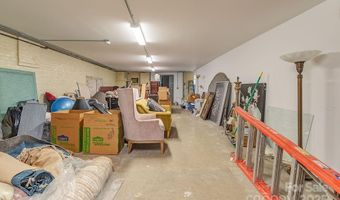 33 Carolina Ln, Asheville, NC 28801