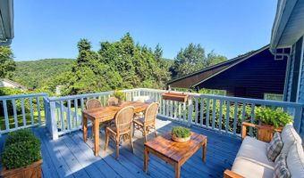 51 Vista Ave, Danbury, CT 06811