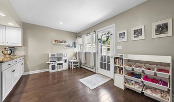 38 Leonard Ave, Atlantic Highlands, NJ 07716