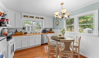 704 NW A St, Bentonville, AR 72712