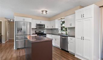916 Adams St, Anoka, MN 55303