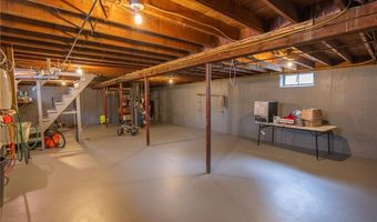 109 Fordson Ave, Cranston, RI 02910