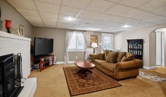 4844 PINE GROVE Cir, Allentown, PA 18106
