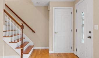 28 Harris St 2, Acton, MA 01720