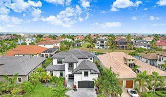 6104 LAGOMAR Ln, Apollo Beach, FL 33572