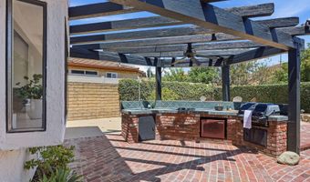 27833 Via Amistosa, Agoura Hills, CA 91301