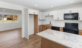 2301 Wedgewood Dr, Alton, IL 62002