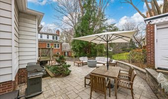 4820 LINNEAN Ave NW, Washington, DC 20008