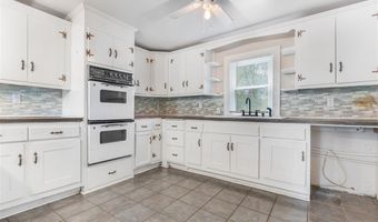 233 E Gallatin St, Adairville, KY 42202