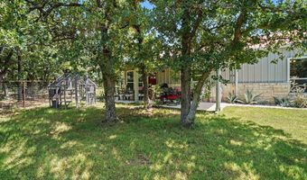 125 Rolling Hills Blvd, Alvord, TX 76225