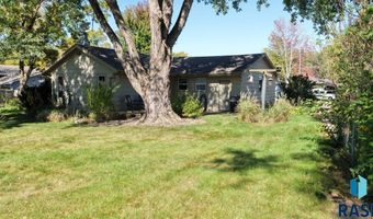 1601 E Sylvan Cir, Brandon, SD 57005