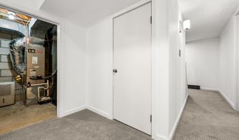 3146 CLUB Dr, Allentown, PA 18103