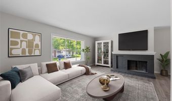 412 Sorrento Dr, Ballwin, MO 63021