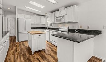 8975 Lawrence Welk Dr 7, Escondido, CA 92026