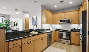 1802 Monroe St 304, Madison, WI 53711