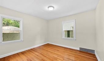 7910 Orchard Ave, Dearborn, MI 48126