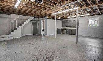 1201 Lindale Dr, Asheboro, NC 27205