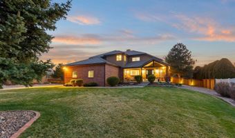 5925 Zinnia Ct, Arvada, CO 80004