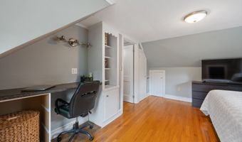 301 Wiese Rd, Cheshire, CT 06410