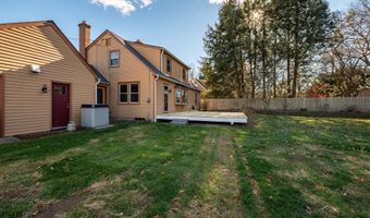 975 Wolf Hill Rd, Cheshire, CT 06410